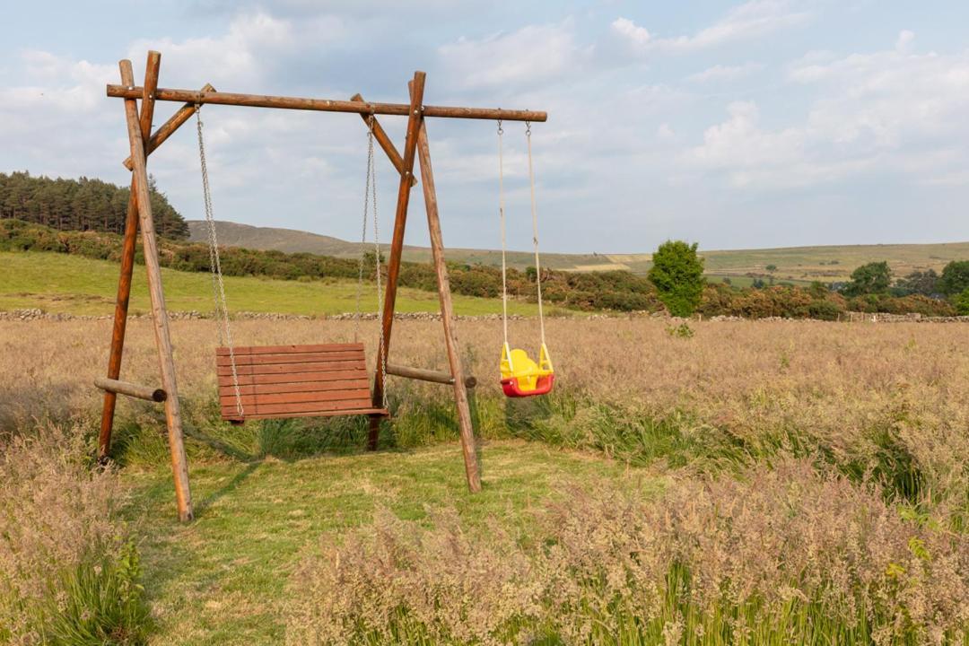 Oakwood Glamping Mourne Mountains Hotel Moyad Buitenkant foto